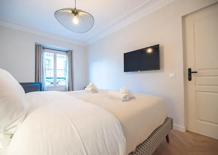 Luxury Apartments In Paris Center